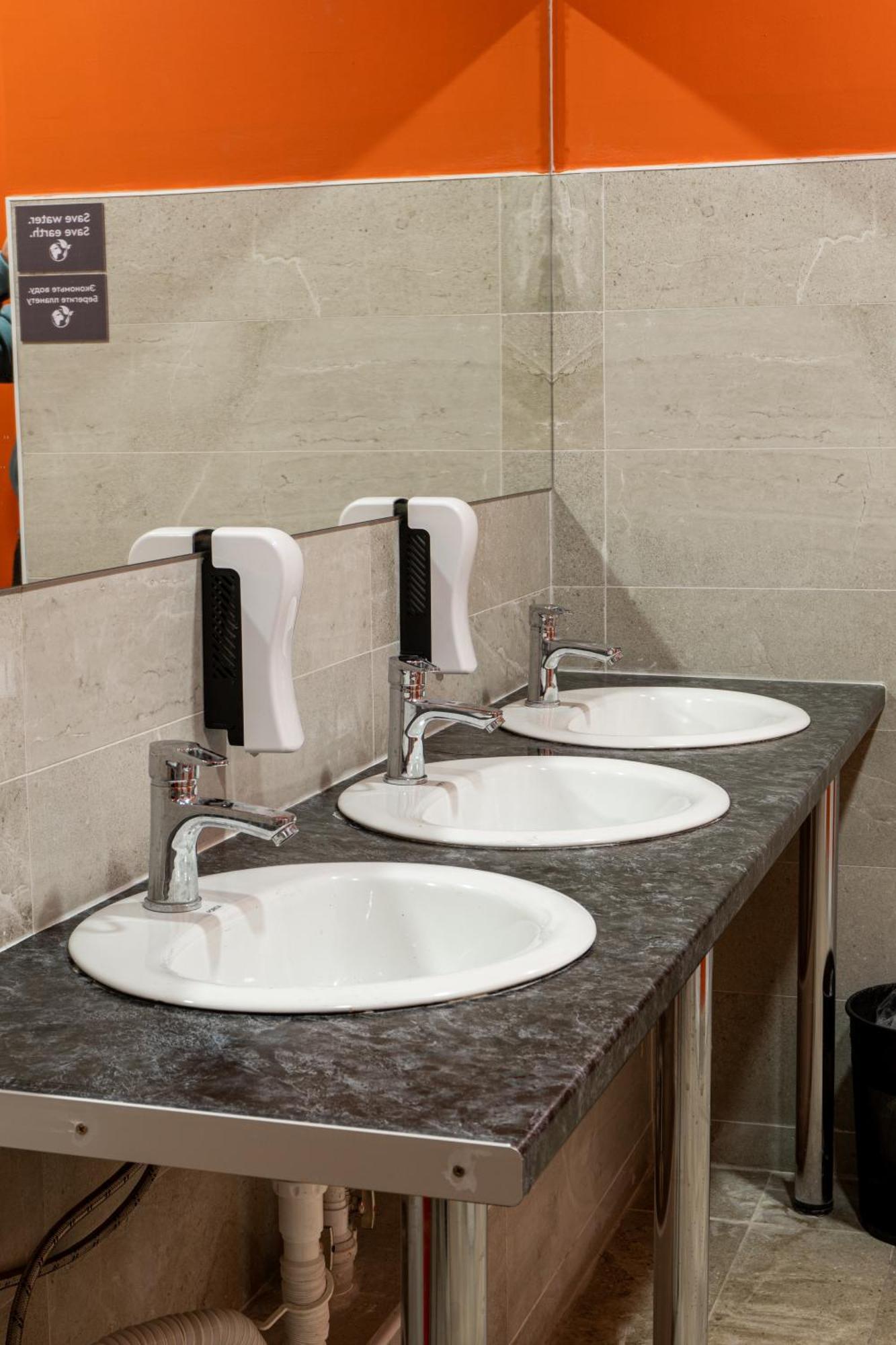 People Hostel & Coworking Μπισκέκ Εξωτερικό φωτογραφία