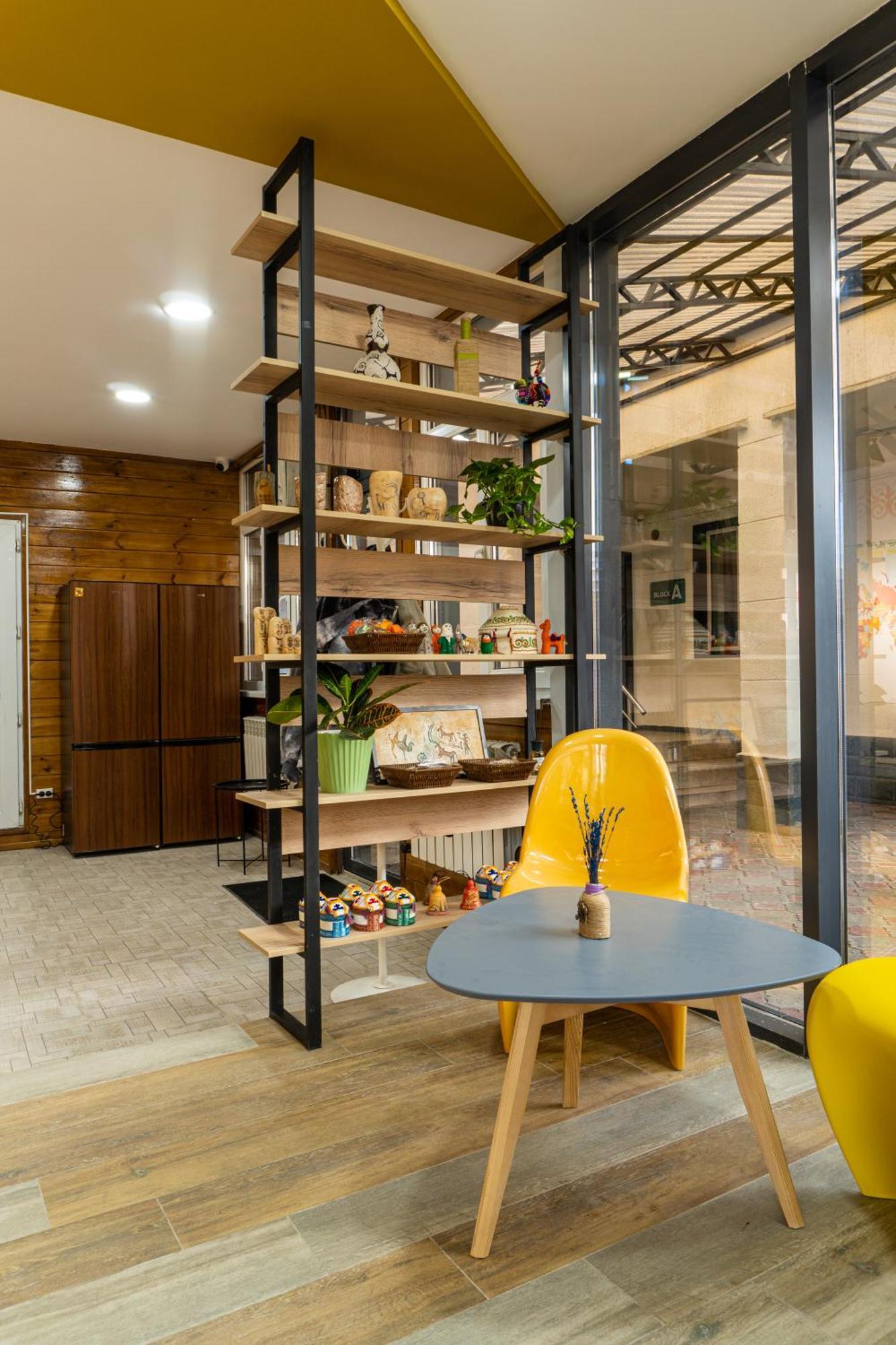 People Hostel & Coworking Μπισκέκ Εξωτερικό φωτογραφία